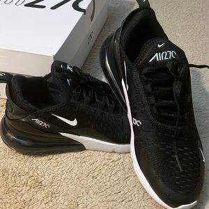 Used Nike Women’s Air Max 270 Running Shoes